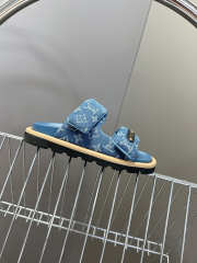 Uubags Louis Vuitton 1AJN80 Pool Pillow Comfort Mule In Blue Denim  - 4
