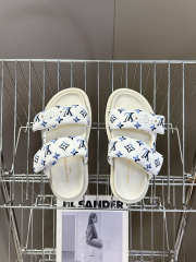 Uubags Louis Vuitton 1AHMKK Pool Pillow Comfort Mule Blue - 2