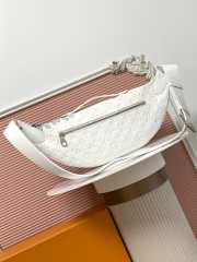 Uubags Louis Vuitton x Yayoi Kusama Psychedelic Flower Bumbag In White 47x20x9cm - 2