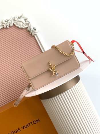 Uubags Louis Vuitton M14581 LV Bloom bag in sand calfskin leather 20x11.5x4cm