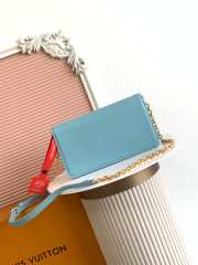 Uubags Louis Vuitton M14581 LV Bloom bag in blue calfskin leather 20x11.5x4cm - 3