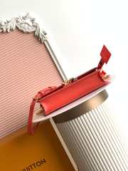 Uubags Louis Vuitton M14581 LV Bloom bag in red calfskin leather 20x11.5x4cm - 5