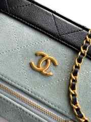 Uubags Chanel Vanity With Chain Suede Calfskin, Shiny Lambskin & Gold-Tone Metal In Light Blue & Black 17x19.5x5cm - 4