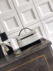 Uubags Chanel Vanity With Chain Suede Calfskin, Shiny Lambskin & Gold-Tone Metal In Light Grey & Black 17x19.5x5cm - 5