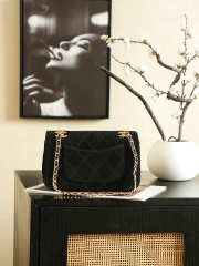 Uubags Chanel 19 Flap Bag in Black Quilted Suede with Gold-Tone Hardware 14x22x10cm - 6