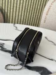 Uubags Chanel Black Cosmetic Bag With Caviar Leather 18x9x9cm - 2