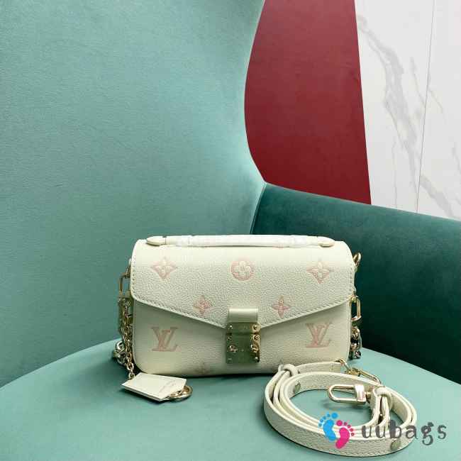 Uubags Louis Vuitton M27575 Pochette Métis East West Bag In Milky white/Peach 21.5x6x13.5cm - 1