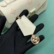 Uubags Louis Vuitton M27575 Pochette Métis East West Bag In Milky white/Peach 21.5x6x13.5cm - 4