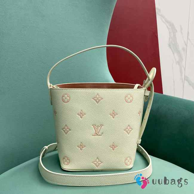 Uubags Louis Vuitton M28315 All In BB Bag Milky White Peach 16x18x12cm - 1