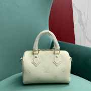 Uubags Louis Vuitton M27572 Speedy Bandoulière 20 Bag Milky White/Green 20.5x13.5x12cm - 3