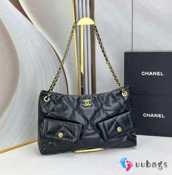 New Arrivals 2026 Chanel shopping bag in shiny lambskin & gold-tone metal 38x11x26cm