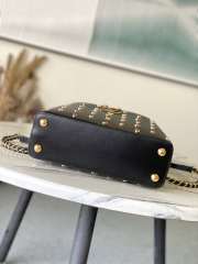 Uubags Louis Vuitton M27637 LV x TM Capucines BB Bag In Black 27x18x9cm - 4