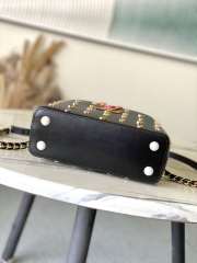 Uubags Louis Vuitton M27636 LV x TM Capucines East-West Mini In Black 22x12x8cm - 4