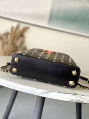 Uubags Louis Vuitton M27636 LV x TM Capucines East-West In Black 26.5x14x8cm - 6