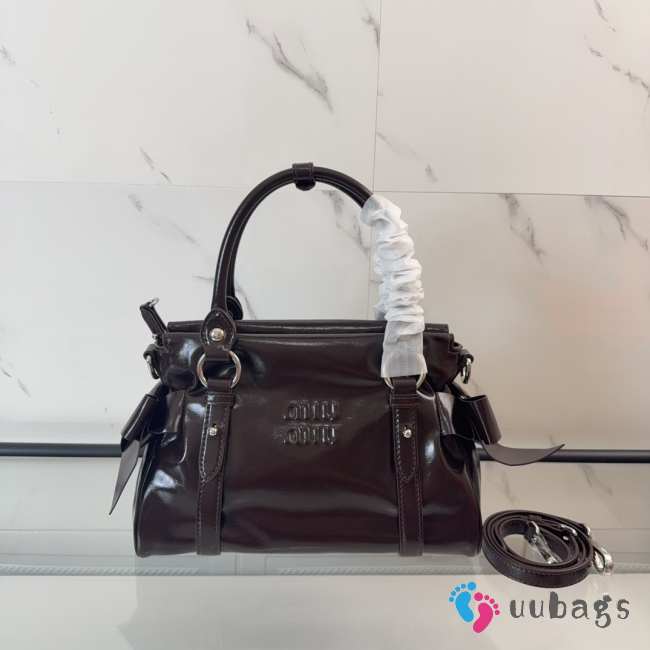 Uubags Miu Miu 5BA327 shiny leather top-handle bag in dark brown 27x16x13cm - 1