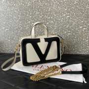 Uubags Valentino Garavani Viva Superstar Nappa Handbag In Butter/Black 23x16x8cm - 2