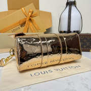 Uubags Louis Vuitton M26903 Keepall Bandoulière Bag In Gold Metallic 25x15x11cm - 4