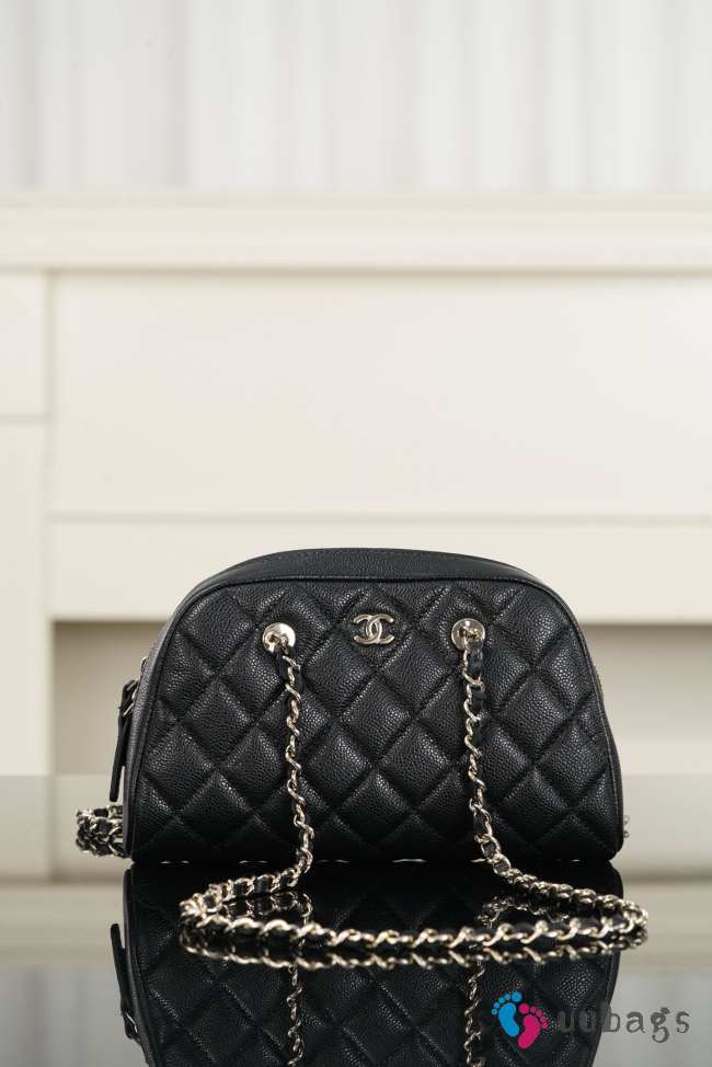 Uubags Chanel clutch with strap glossy calfskin with grain effect & gold-plated metal in black 11.7x19.5x5.5cm - 1