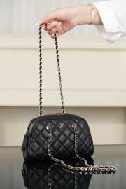 Uubags Chanel clutch with strap glossy calfskin with grain effect & gold-plated metal in black 11.7x19.5x5.5cm - 5