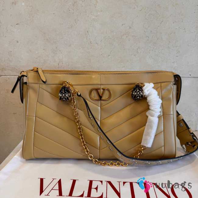 Uubags Valentino Garavani Panthea Bag In Gold Beige Nappa Leather With Chevron Pattern 33x19.5x9cm - 1