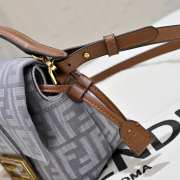 Uubags Fendi Mamma Baguette Medium Light Grey FF Flocked Denim Mini-Bag 26.5x8.5x18cm - 5