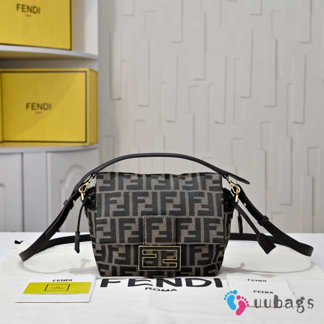 Uubags Fendi Mamma Baguette Medium Black FF Flocked Denim Mini-Bag 26.5x8.5x18cm - 1