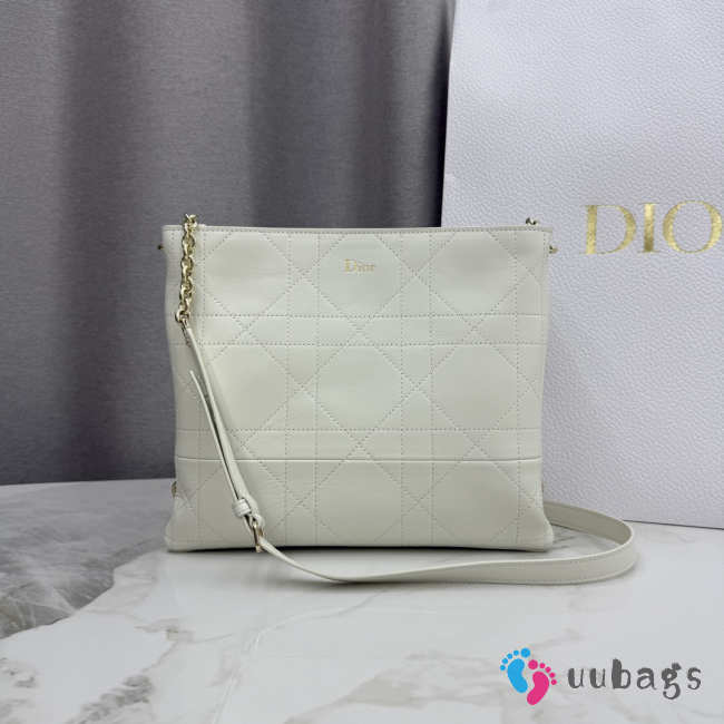 Uubags Dior Trianon Bag with Chain White Flat Macrocannage Lambskin 25x21x7cm - 1