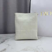 Uubags Small Vertical Dior Trianon Bag With Chain White Flat Macrocannage Lambskin 18x21x7cm - 3