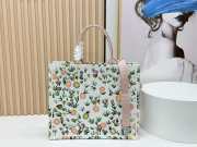 Uubags Large Dior Book Tote with Strap White Multicolor Daisy Garden Embroidery with Dior Médaillon 41x14x32cm - 6