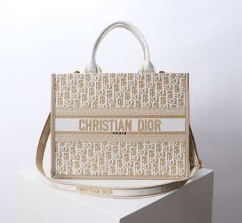 Uubags Medium Dior Book Tote Beige Dior Oblique Embroidery and Calfskin 36x27.5x16.5cm