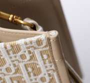 Uubags Medium Dior Book Tote Beige Dior Oblique Embroidery and Calfskin 36x27.5x16.5cm - 4