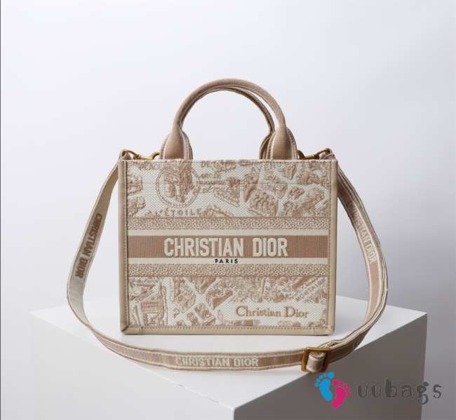 Uubags Dior Book Tote Mini in Toile de Jouy Embroidery In Beige 26.5x22x14cm - 1
