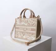 Uubags Dior Book Tote Mini in Toile de Jouy Embroidery In Beige 26.5x22x14cm - 5