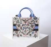 Uubags Dior Book Tote Mini in Jardin Botanique Embroidery In Multicolor/Blue 26.5x22x14cm - 4