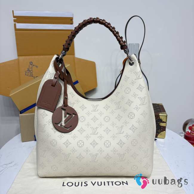 Uubags Louis Vuitton M53188 Carmel Hobo Bag In Crème Beige 35x40x17cm - 1
