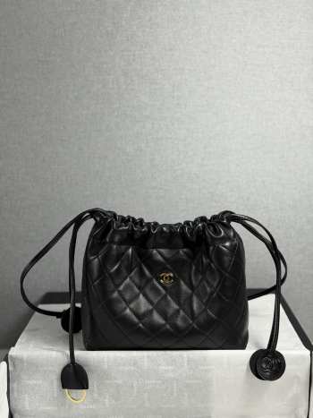 Uubags Chanel clutch with leather strap sheepskin & gold-plated metal in black 12x18x5cm