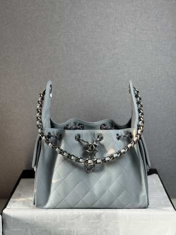 Uubags Chanel 25 small handbag braided raffia-effect canvas, calfskin leather & silver-tone metal in light blue 30x26x14cm