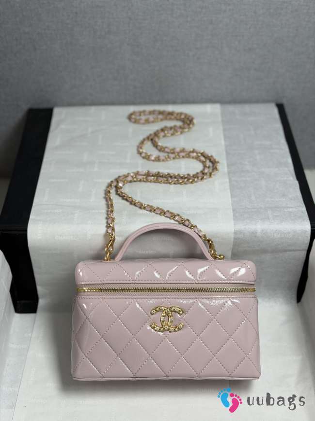 Uubags Chanel Classic Vanity with Chain in Light Pink Grained Patent Calfskin 17x19.5x5cm - 1