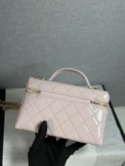 Uubags Chanel Classic Vanity with Chain in Light Pink Grained Patent Calfskin 17x19.5x5cm - 6