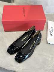 Uubags Ferragamo Maxi Gancini pump in black 4cm  - 1