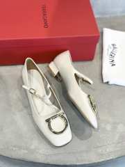 Uubags Ferragamo Maxi Gancini Mary Jane Pump In White 2cm - 3