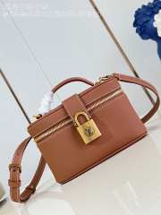 Uubags Louis Vuitton M27505 Low Key Vanity Bag In Cognac Brown Calfskin 19x12x5.5cm - 1