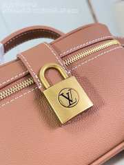 Uubags Louis Vuitton M27505 Low Key Vanity Bag In Cognac Brown Calfskin 19x12x5.5cm - 6