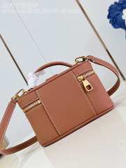 Uubags Louis Vuitton M27505 Low Key Vanity Bag In Cognac Brown Calfskin 19x12x5.5cm - 3