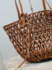 Uubags YSL Panier small in wood beads light wood and brick 28–49x35x30cm - 4