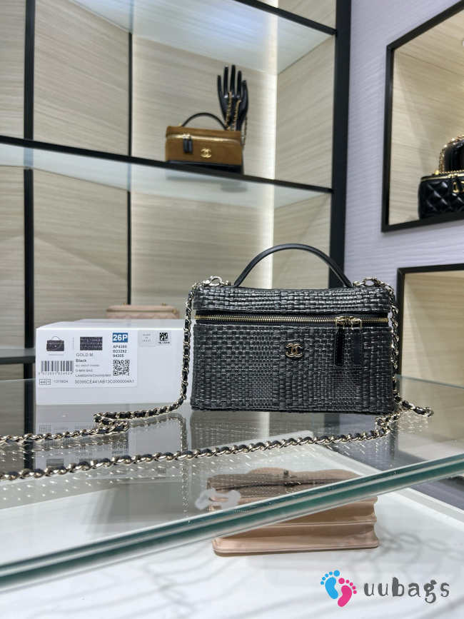New Arrivals 2026 Chanel classic vanity bag with shoulder strap braided raffia yarn & gold-colored metal black 17x19.5x5cm - 1