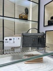 New Arrivals 2026 Chanel classic vanity bag with shoulder strap braided raffia yarn & gold-colored metal black 17x19.5x5cm - 1