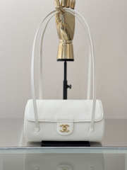 Uubags Chanel Small Bowling Bag Grained Shiny Calfskin & Gold-Tone Metal In White 10x20.5x10cm - 1