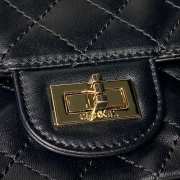 Uubags Chanel medium handbag 2.55 calfskin with wrinkled effect & gold-plated metal in black 24x16x7.5cm - 5