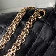 Uubags Chanel medium handbag 2.55 calfskin with wrinkled effect & gold-plated metal in black 24x16x7.5cm - 3